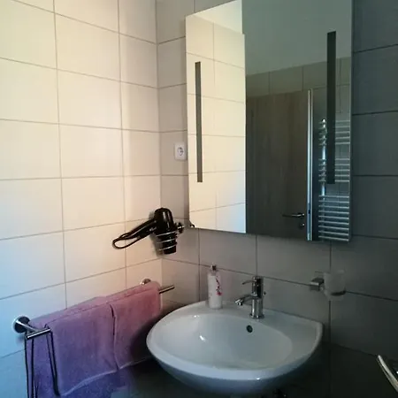 Ilona Apartment *